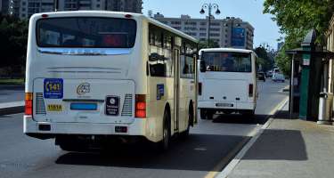 Bakı-Qazax yolunda avtobus aşdı: 