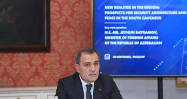 Ceyhun Bayramov Varşavada keçirilən konfransda iştirak edir - 