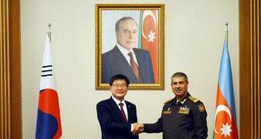 Müdafiə Nazirliyində Koreya ilə hərbi əməkdaşlıq məsələləri müzakirə edilib - 