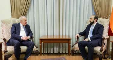 Mirzoyan  Rusiya səfiri ilə danışıqlar apardı