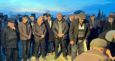 Pənah Hüseyndən həyat yoldaşının məzarı başında təsirli çıxış - 