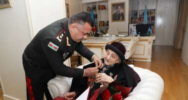Səfərbərlik Xidməti 102 yaşlı veteranı təltif etdi - 