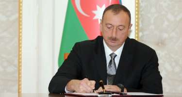 Prezident onu təltif etdi -