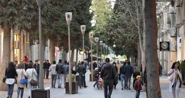 Bu şəxslər iş tapmaqda çətinlik çəkirlər