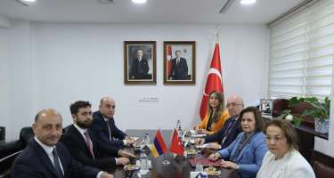 Türkiyə və Ermənistan XİN rəsmiləri müzakirə apardı