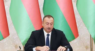 İlham Əliyev Sərəncam imzaladı