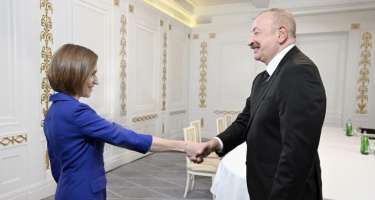 İlham Əliyev Moldova Prezidenti ilə görüşdü