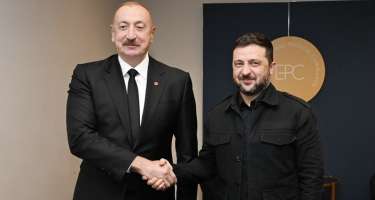İlham Əliyev Zelenski ilə görüşdü -