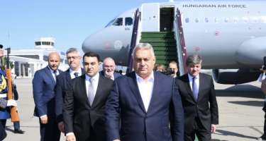 Macarıstanın Baş naziri Azərbaycana gəldi