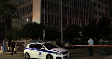 Yunanıstanda nazirliyin binasına bomba qoydular
