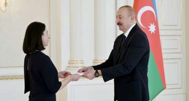 Prezident Fransanın yeni səfirinin etimadnaməsini qəbul edib