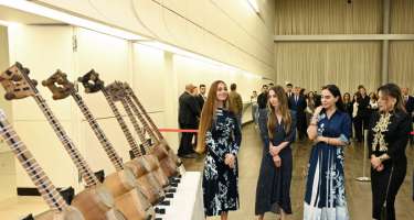 Heydər Əliyev Fondunun dəstəyi ilə alınan musiqi alətləri təqdim edildi