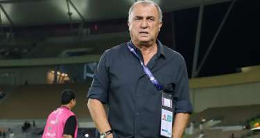 Əfsanə bu komanda ilə futbola qayıdır