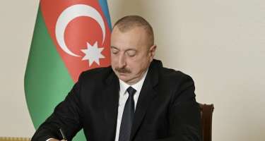 İlham Əliyev nekroloq imzaladı