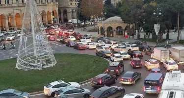 Bu yollarda tıxac var -