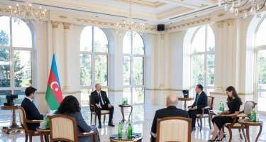 İlham Əliyev yerli televiziya kanallarına müsahibə verdi - 