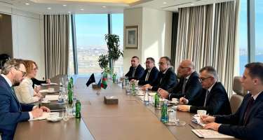 Elçin Əmirbəyov NATO Baş katibin müavini ilə müzakirə apardı