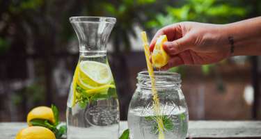 Hər səhər limonlu su içməyə 5 səbəb