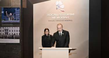 Prezident və ailəsi açılışda iştirak etdi 