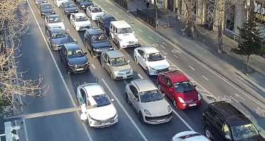 Bu yollarda tıxac var -