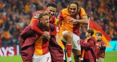 "Qalatasaray"lı futbolçular "pul yağışı"na düşüb