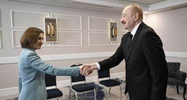 İlham Əliyev Moldova Prezidenti ilə görüşdü -