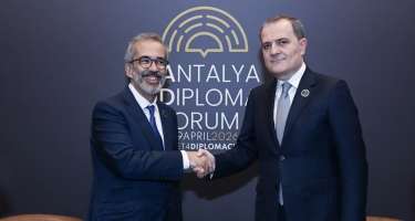 Ceyhun Bayramov portuqaliyalı həmkarı ilə görüşdü
