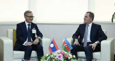 Ceyhun Bayramov Thonqsavan Fomvihan ilə görüşdü