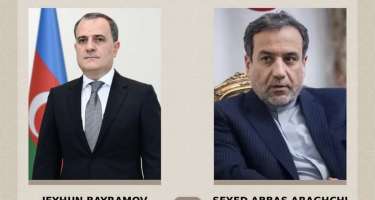 Ceyhun Bayramov ilə Seyid Abbas Əraqçi arasında telefon danışığı oldu