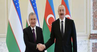 Şavkat Mirziyoyev İlham Əliyevi təbrik etdi