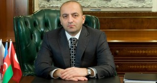 Mübariz Mənsimovdan təqdirəlayiq HƏRƏKƏT: "Restoranda oturan hər kəsi çıxar bayıra, o qadını isə..."