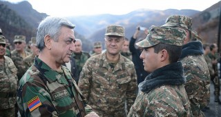 Sarkisyan erməni əsgərlərini siqaretsiz qoymaq istəyir