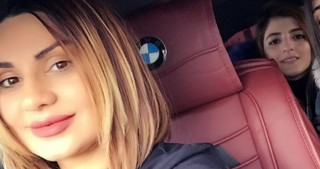 Şəbnəm Tovuzlu ərinin aldığı avtomobildə... - FOTO