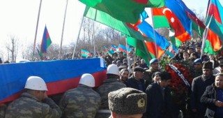 Polkovnikdən duyğulandıran sözlər: "Şəhidimizin nə atası var, nə qardaşı..."