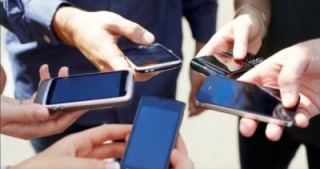 Mobil telefonunuzu kimin dinlədiyini bilmək istəyirsizsə, bu  məxfi kodu yığın