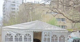 Azərbaycanlı məşhur atasını itirdi