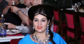 Elzadan yeni şeir