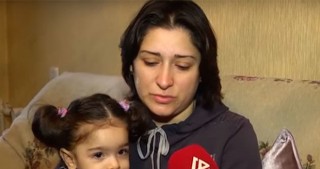 "Urfan həmişə bir dəstə gül alardı..." -