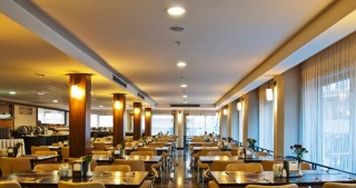 Bakıda restoranlar yeni üsula əl atıb -