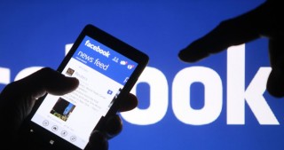 GÜNÜN SUALI: "Facebook"-da şəxsiyyət vəsiqəsi ilə şərh yazmaq mümkündürmü?