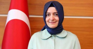 Türkiyəli nazir "persona non grata" elan edildi