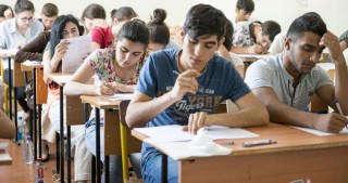 Bu gün 37 min şagird buraxılış imtahanı verir