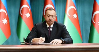 İlham Əliyev "Azərsu"nun əməkdaşlarını təltif etdi -