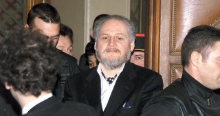  "Çaqqal Karlos" məhkəməyə çıxarıldı