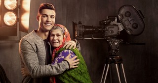Kriştiano Ronaldo Ümmiyə xala ilə reklama çəkildi - 