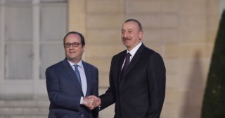 Prezident İlham Əliyev fransalı həmkarı Fransua Ollandla görüşüb -