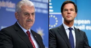 Hollandiyanın baş naziri üzr istədi
