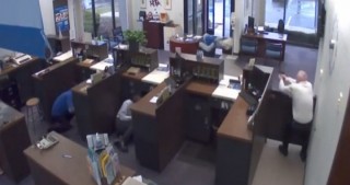 Bank soymaq istəyən şəxs öldürüldü