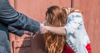 Qadınları "seks köləsi" edən səbəblər...