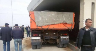 "KamAZ" dayanacağa belə girdi